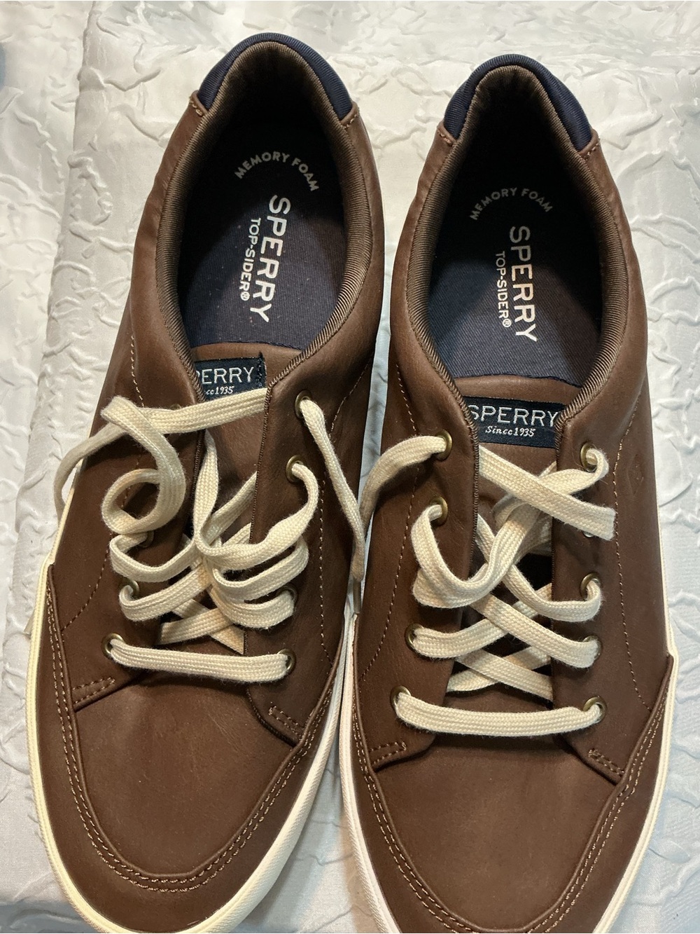 Sperry woman’s Brown Leather Lace-Up Boat Sneakers with Cream Laces